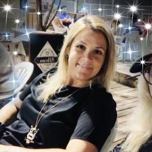 Meet your Posher, Valerie